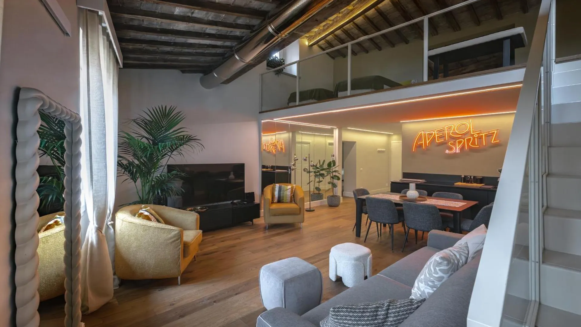 Il Parione Luxury Apartment With View, Florence