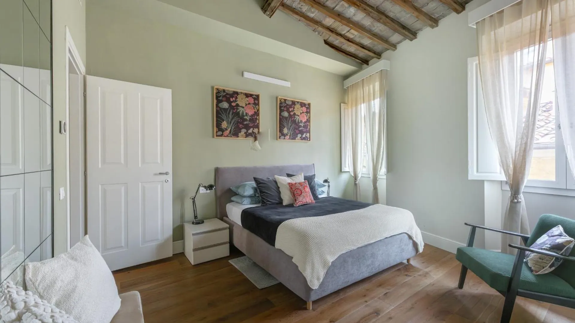 Il Parione Luxury Apartment With View, Florence