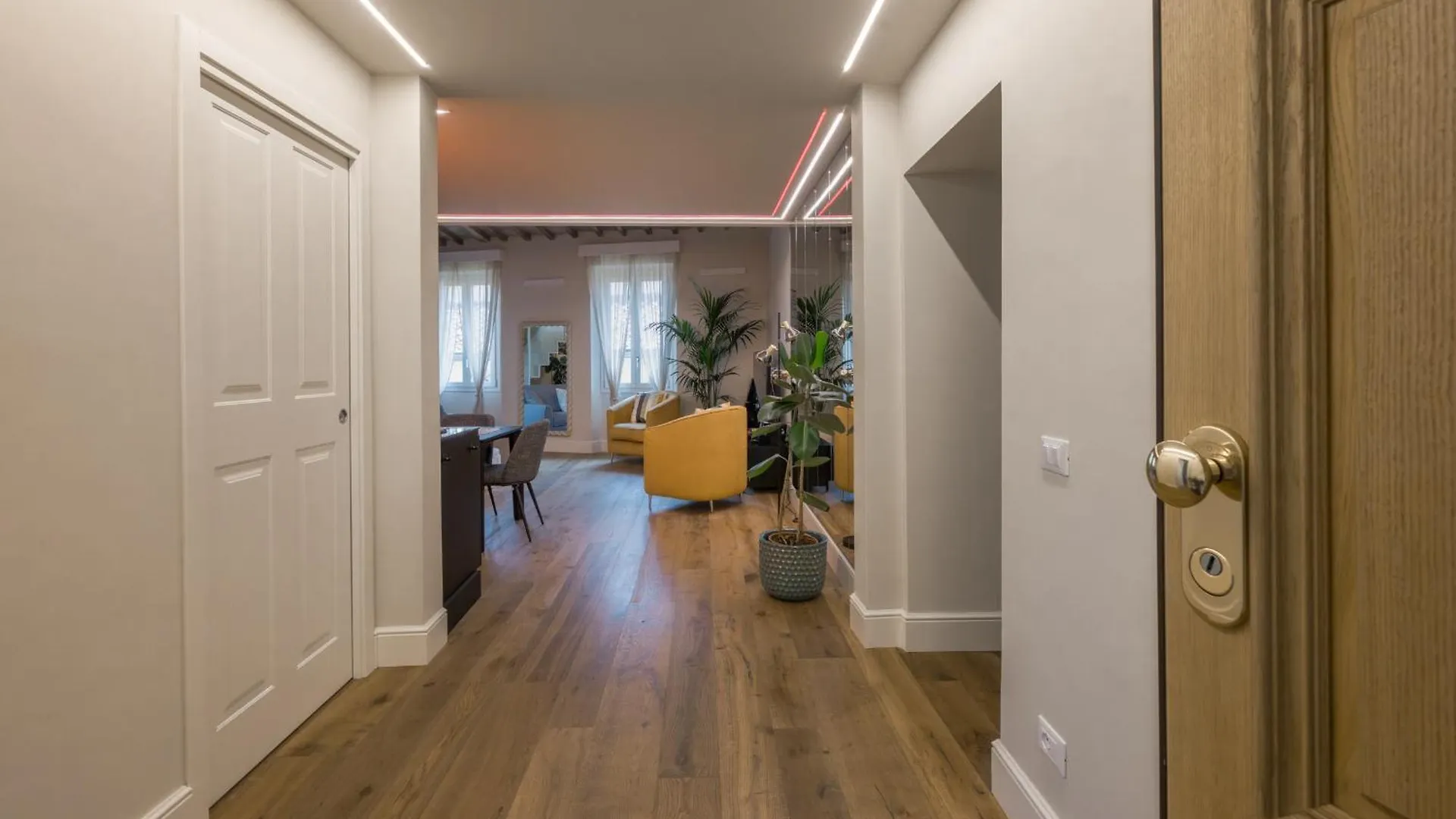 Il Parione Luxury Apartment With View, Firenze